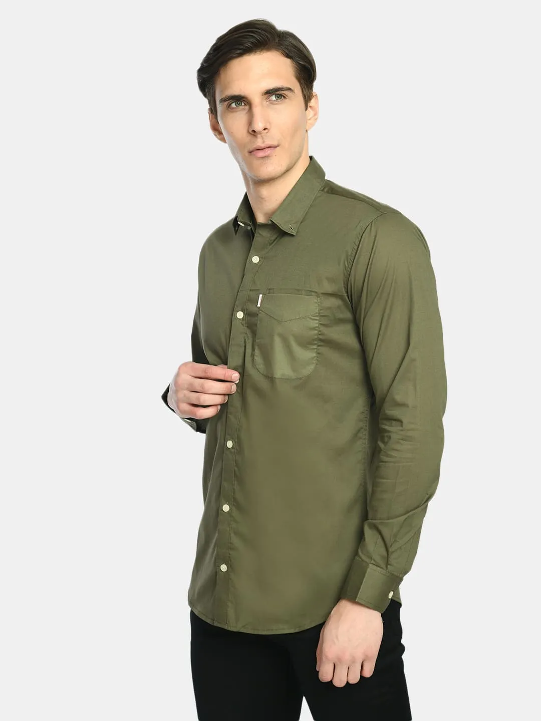 Men's Olive Green Solid Cotton Casual Shirt