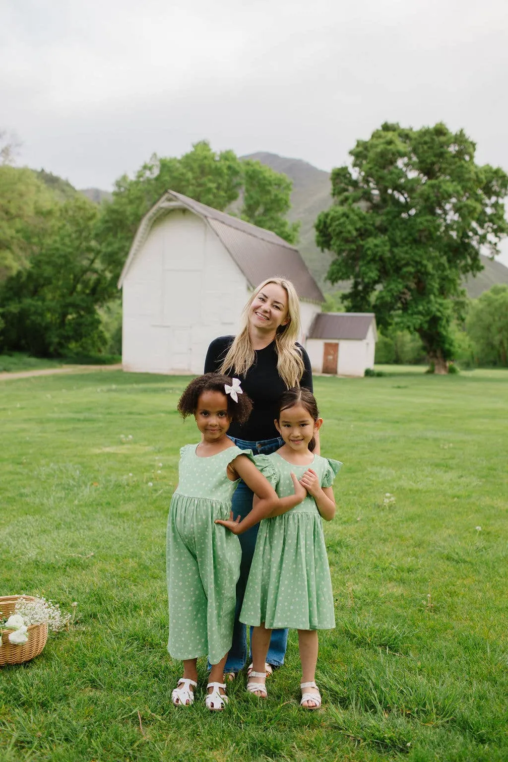Olivia Dress in Green Daisy