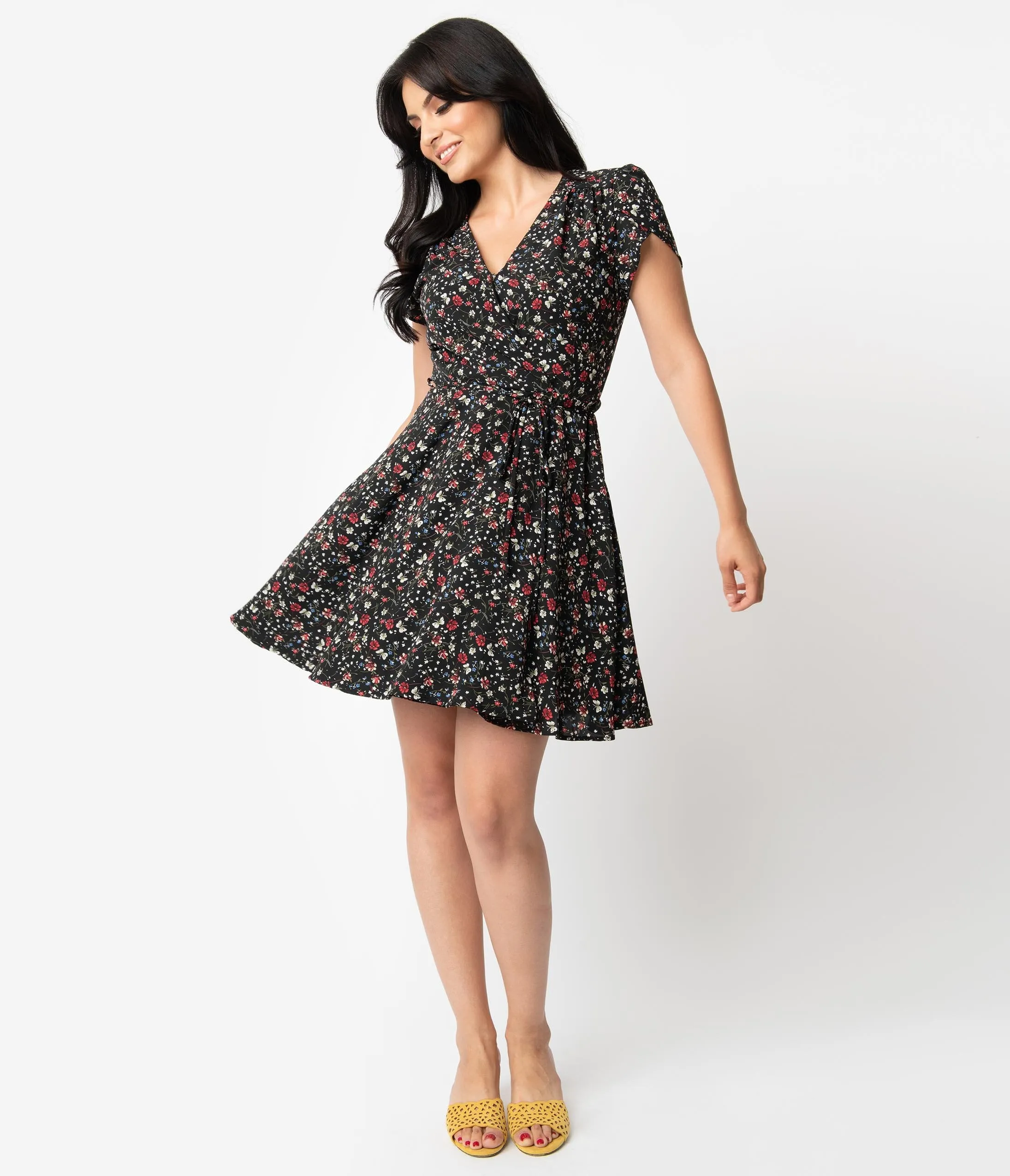 Smak Parlour Black & Multi Floral Print Short Sleeve Flare Dress