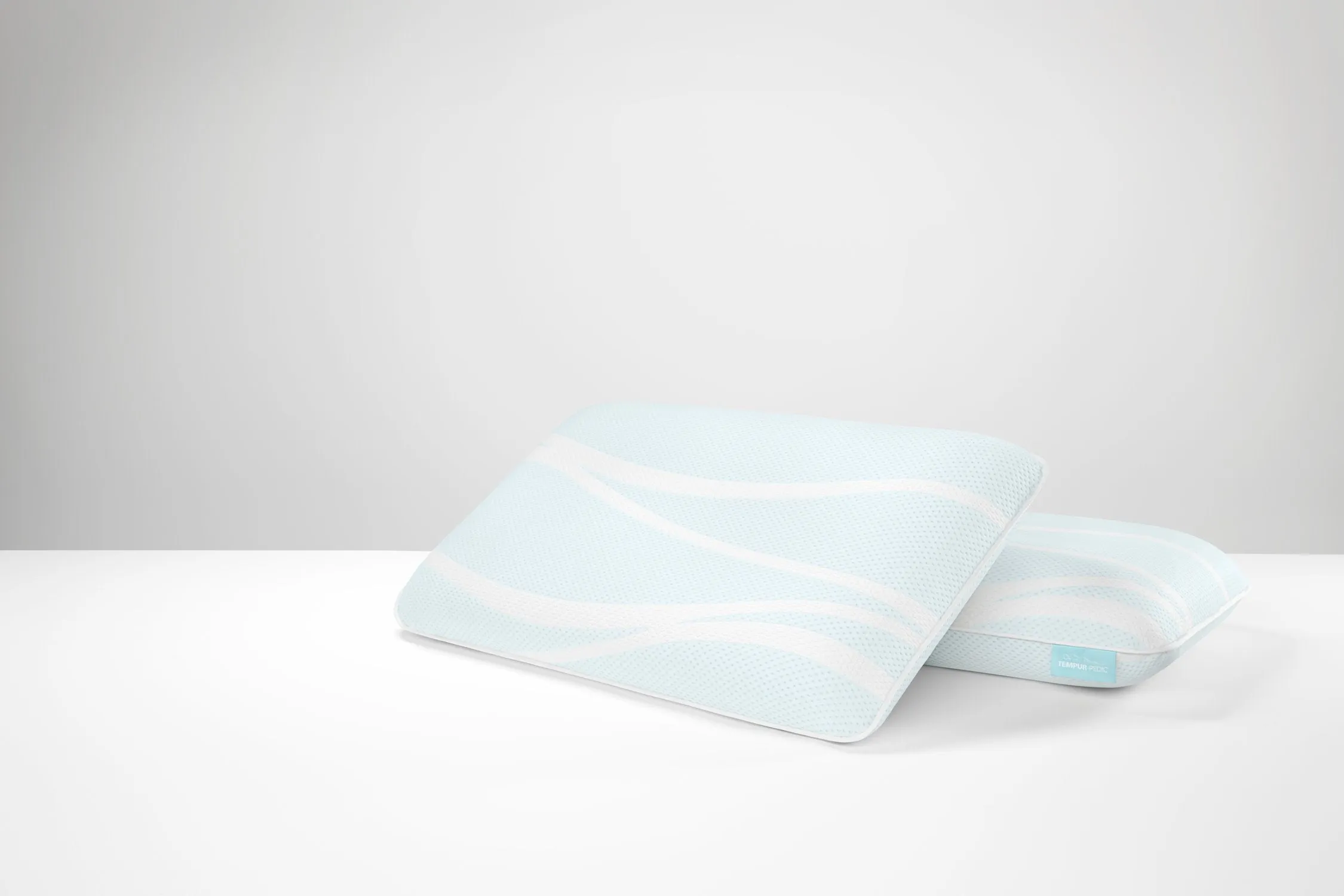 Tempur-Pedic TEMPURbreeze ProLo   Advanced Cooling Pillow