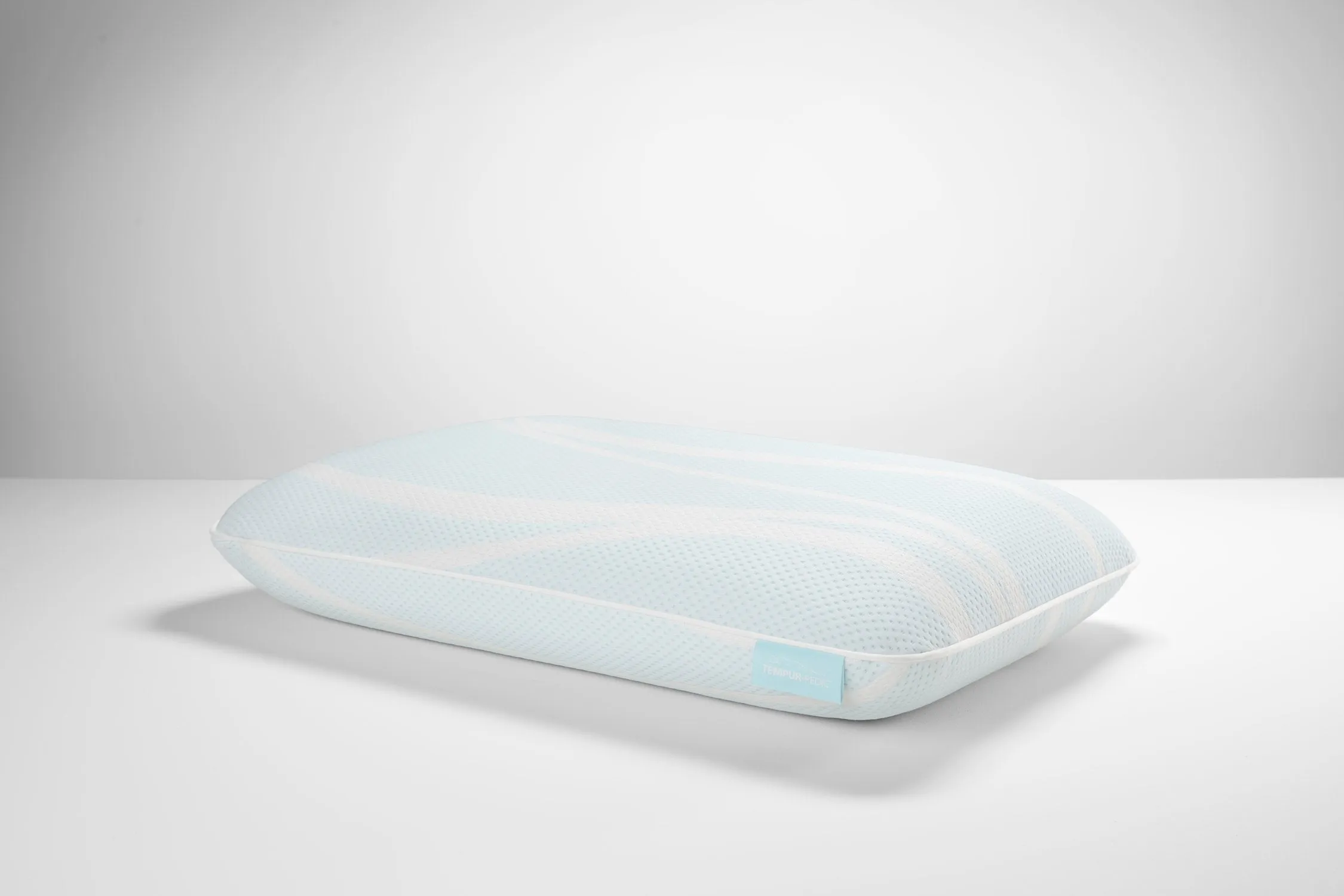 Tempur-Pedic TEMPURbreeze ProLo   Advanced Cooling Pillow
